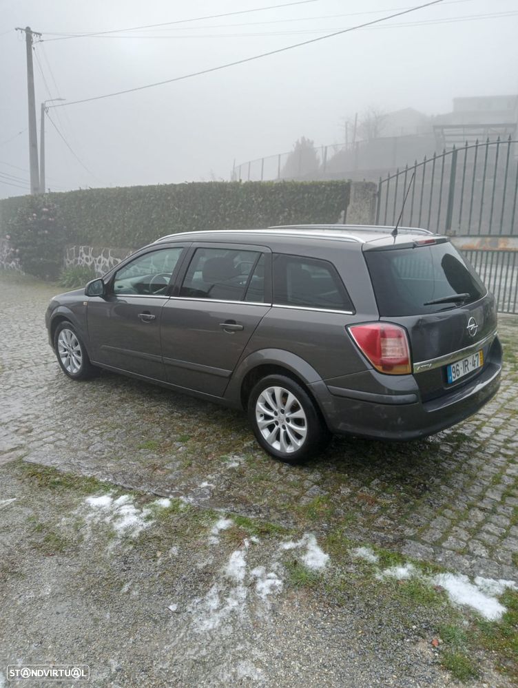 Opel Astra 1.7 CDTI Cosmo ecoFLEX - 2