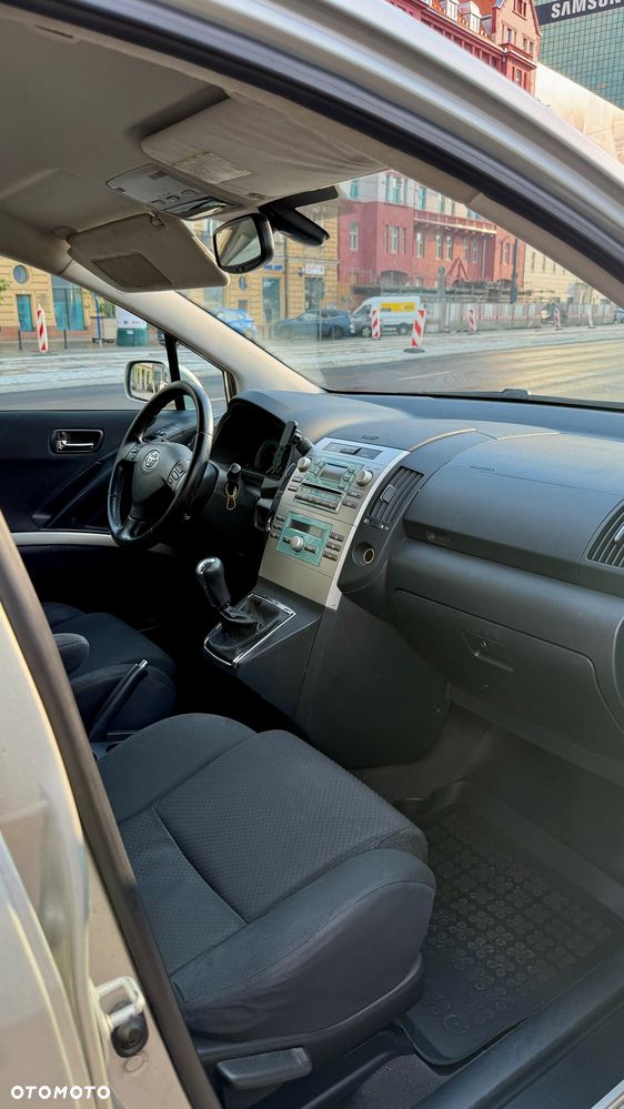 Toyota Corolla Verso 1.6 - 7