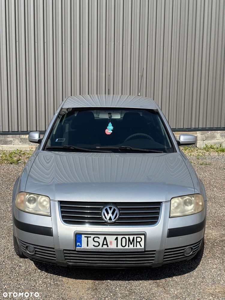 Volkswagen Passat - 2