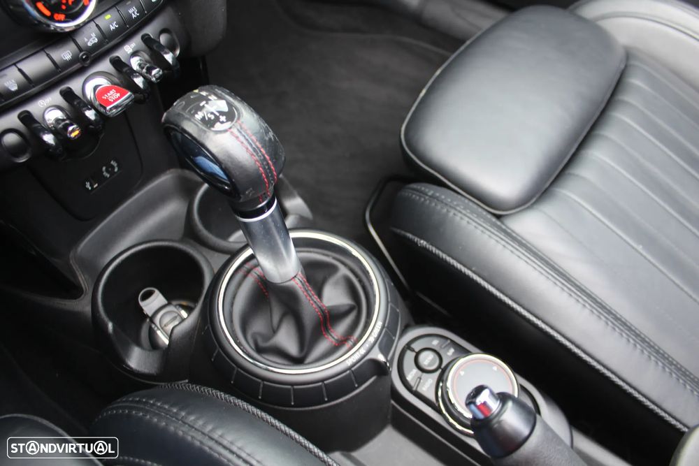 MINI Cabrio Cooper SD Auto Desportiva - 24