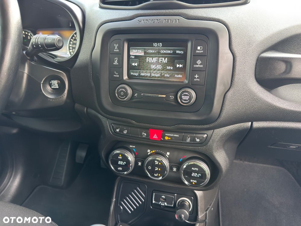 Jeep Renegade 1.4 MultiAir Limited - 28