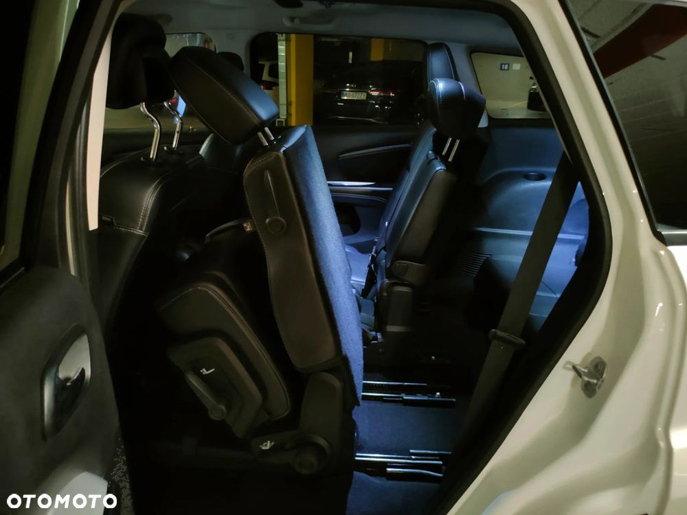 Fiat Freemont 2.0 Multijet 16V DPF Automatik Allrad Lounge - 20