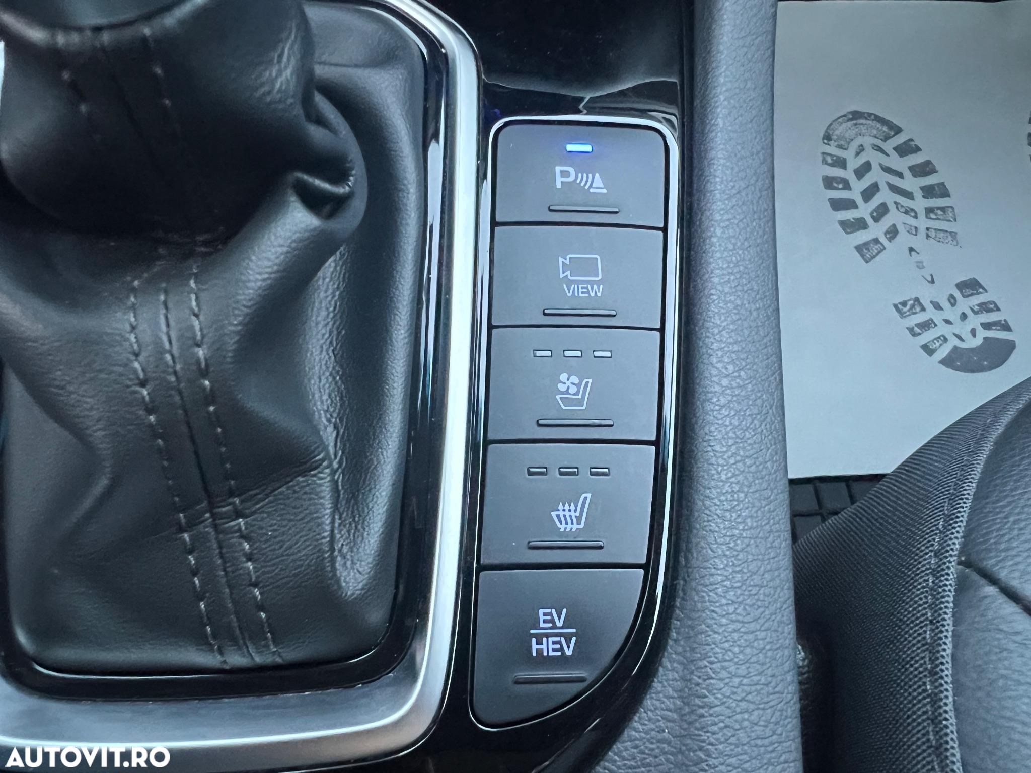 Hyundai IONIQ Plug-In Hybrid 1.6 141CP Exclusive - 26