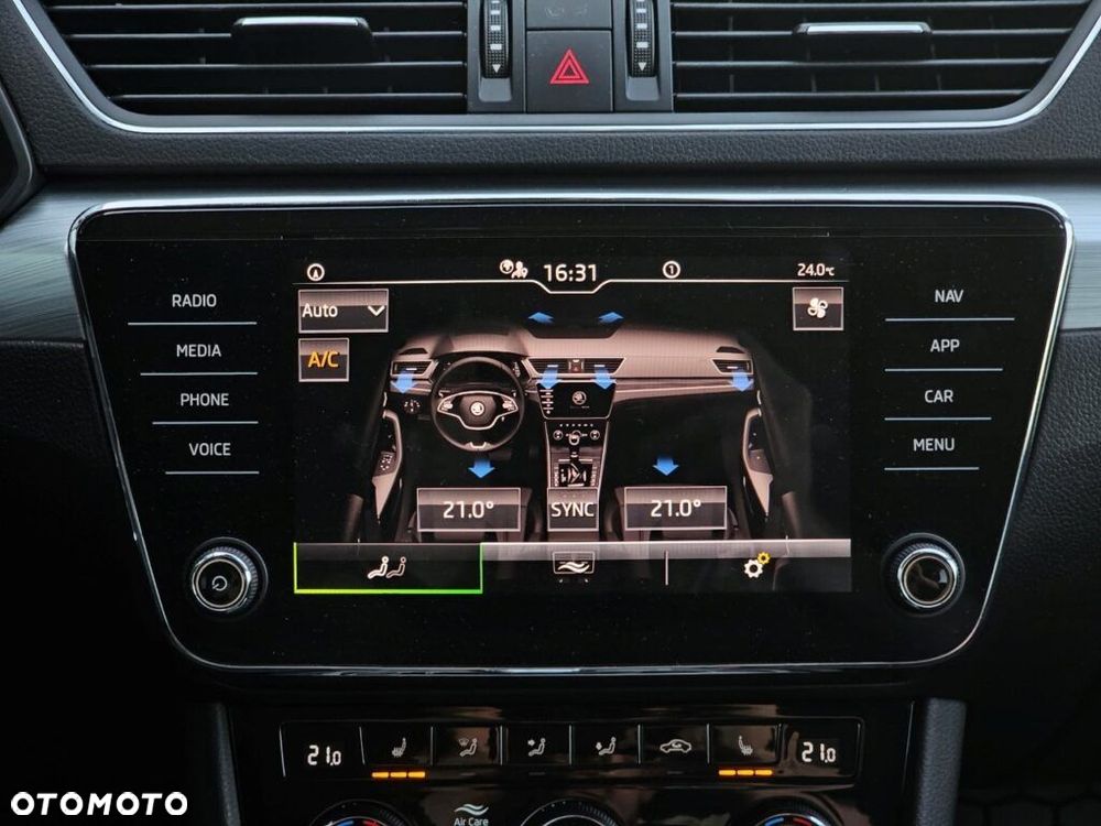 Skoda Superb 2.0 TDI SCR Ambition DSG - 31
