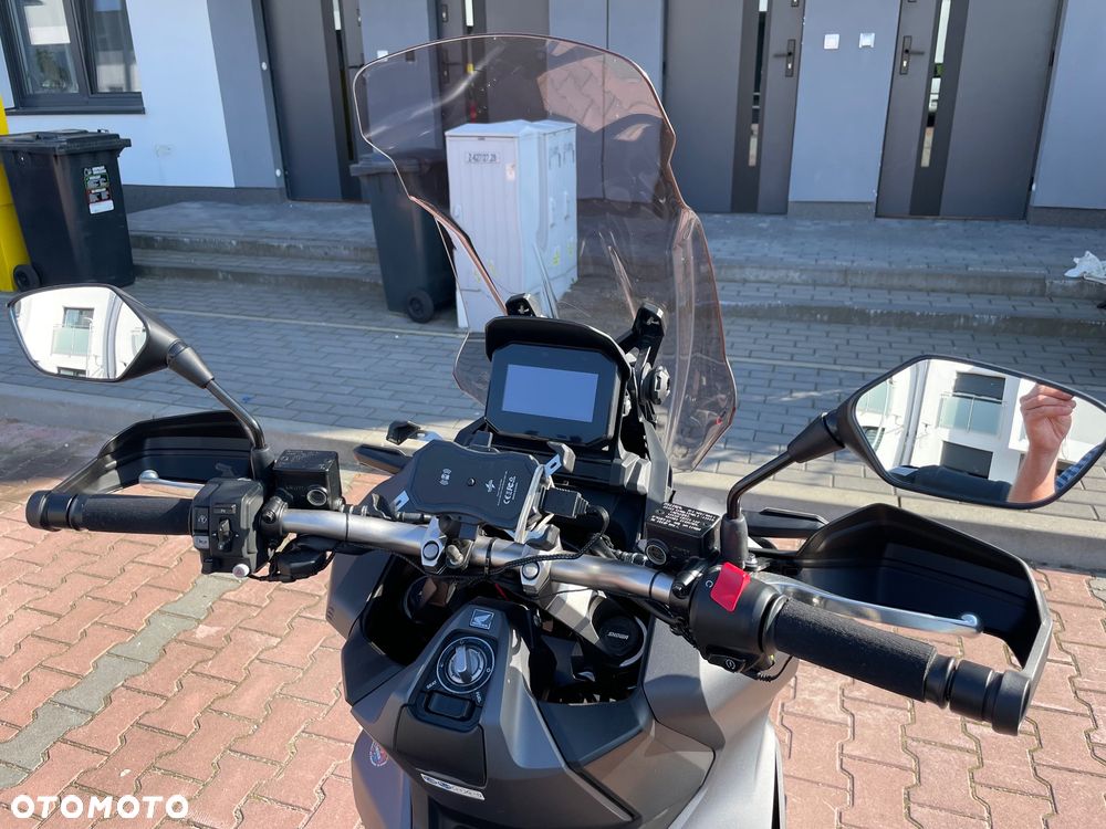 Honda ADV350 - 11