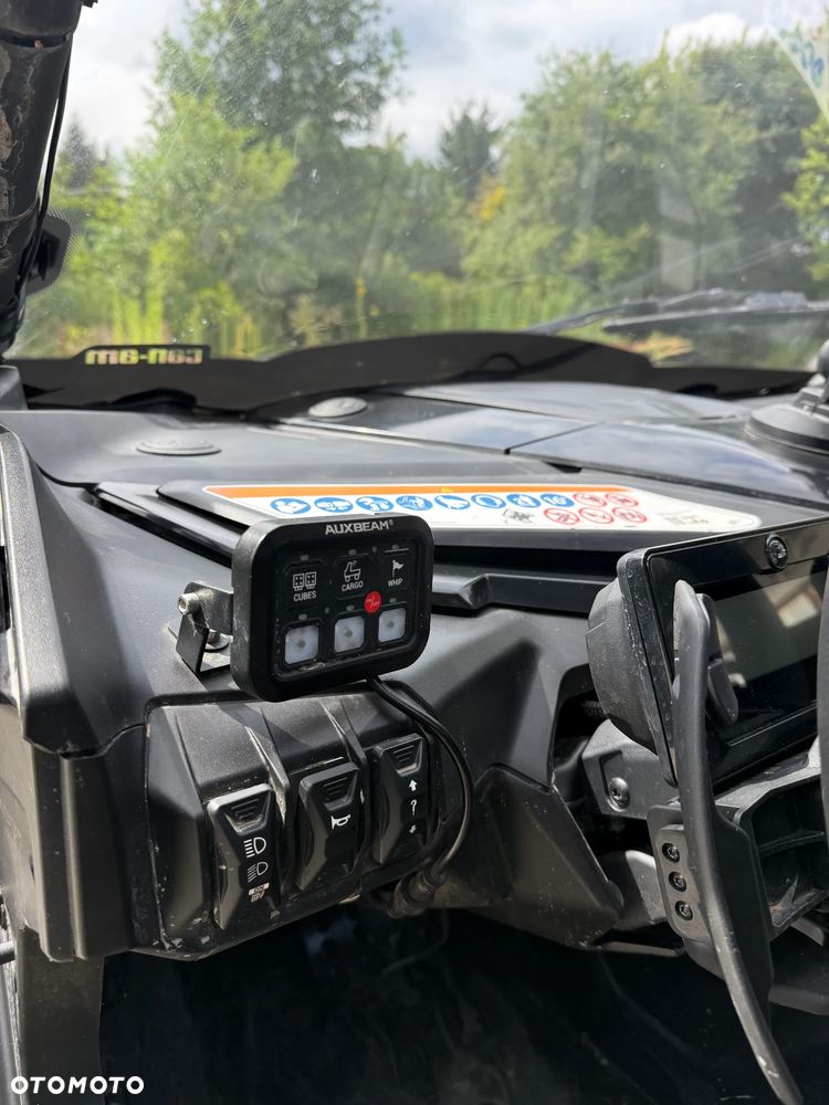 Can-Am Maverick - 10