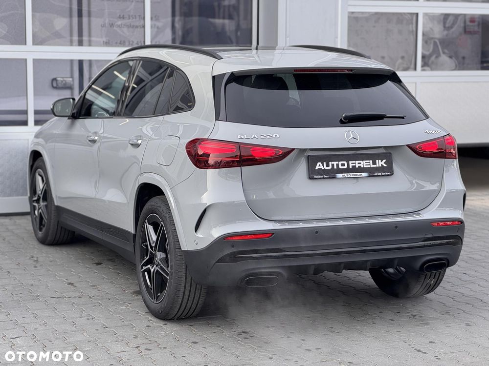 Mercedes-Benz GLA 220 mHEV 4-Matic AMG Line 8G-DCT - 11