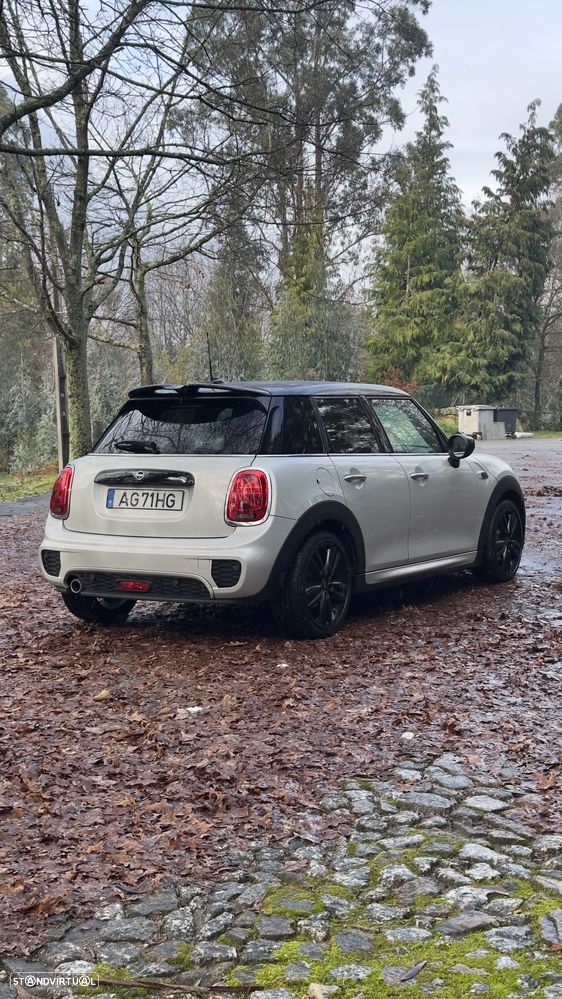 MINI 5 Portas Cooper Premium Plus JCW Auto - 9