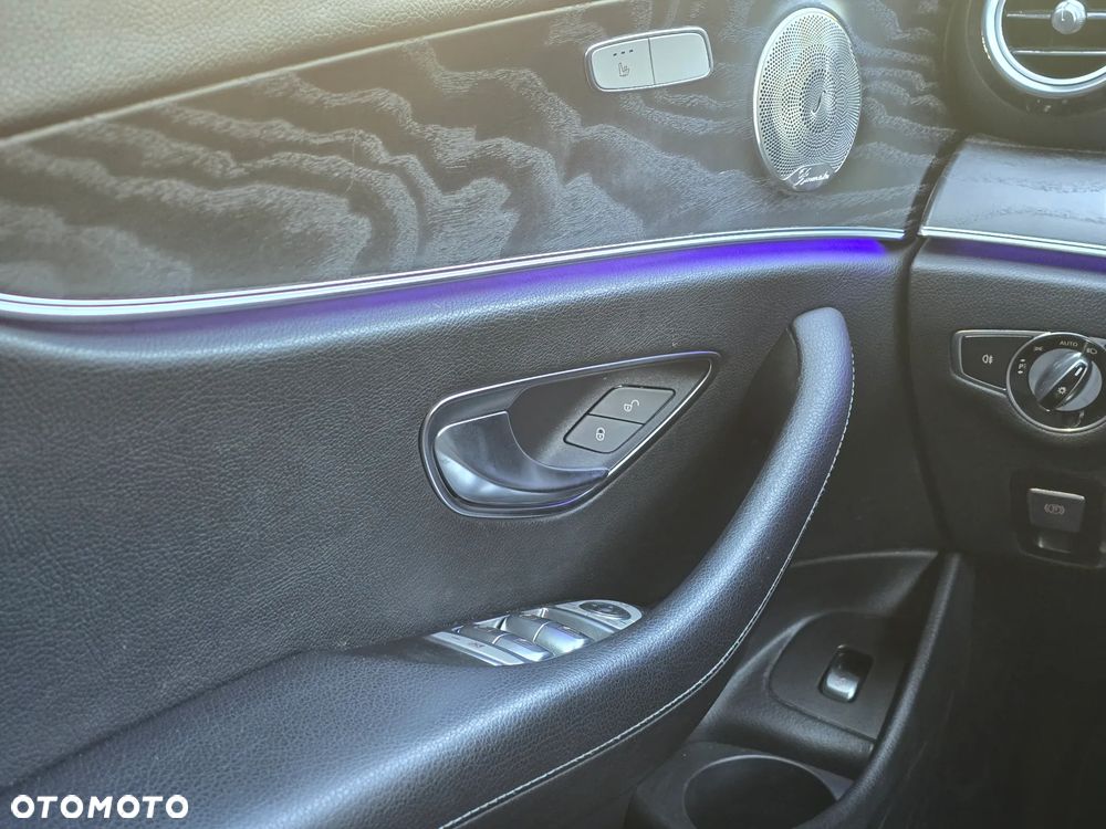 Mercedes-Benz Klasa E 200 d 9G-TRONIC Avantgarde - 25