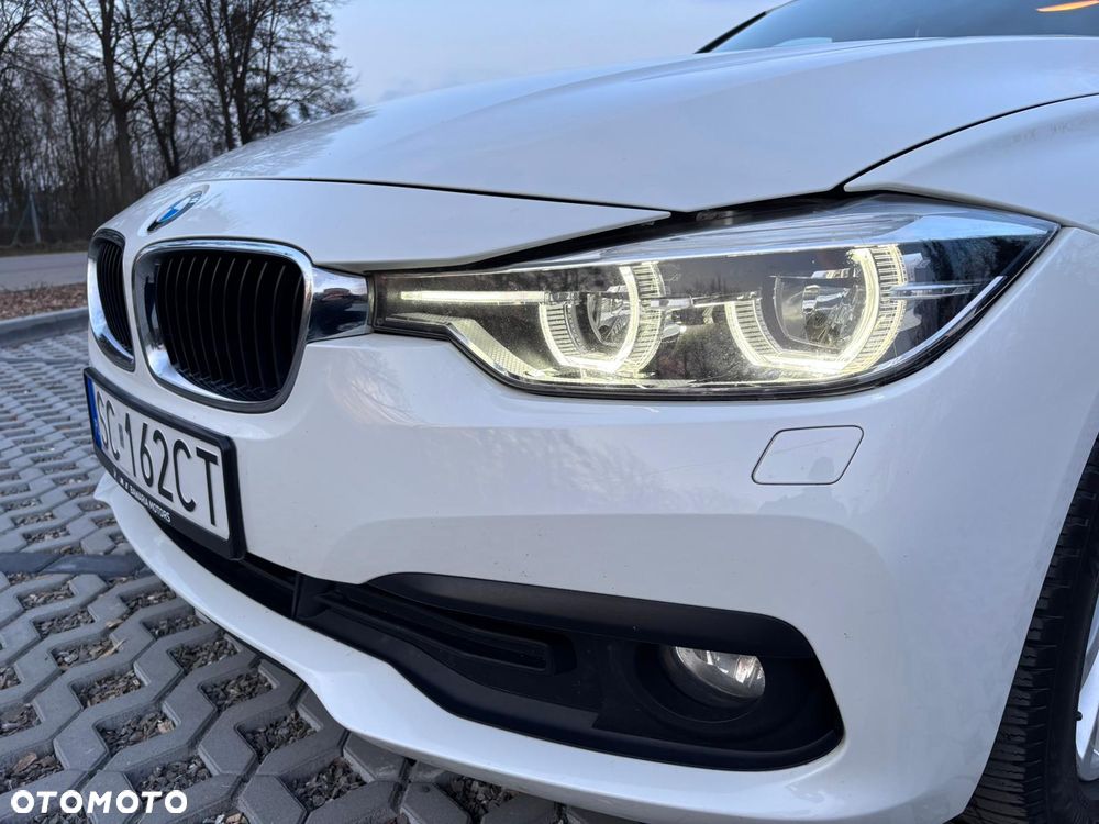 BMW Seria 3 318d - 12