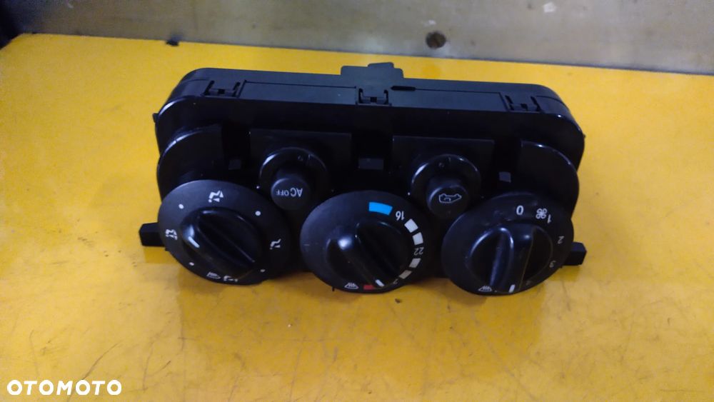 PANEL NAWIEWU KLIMATYZACJI W168 FL 1688302185