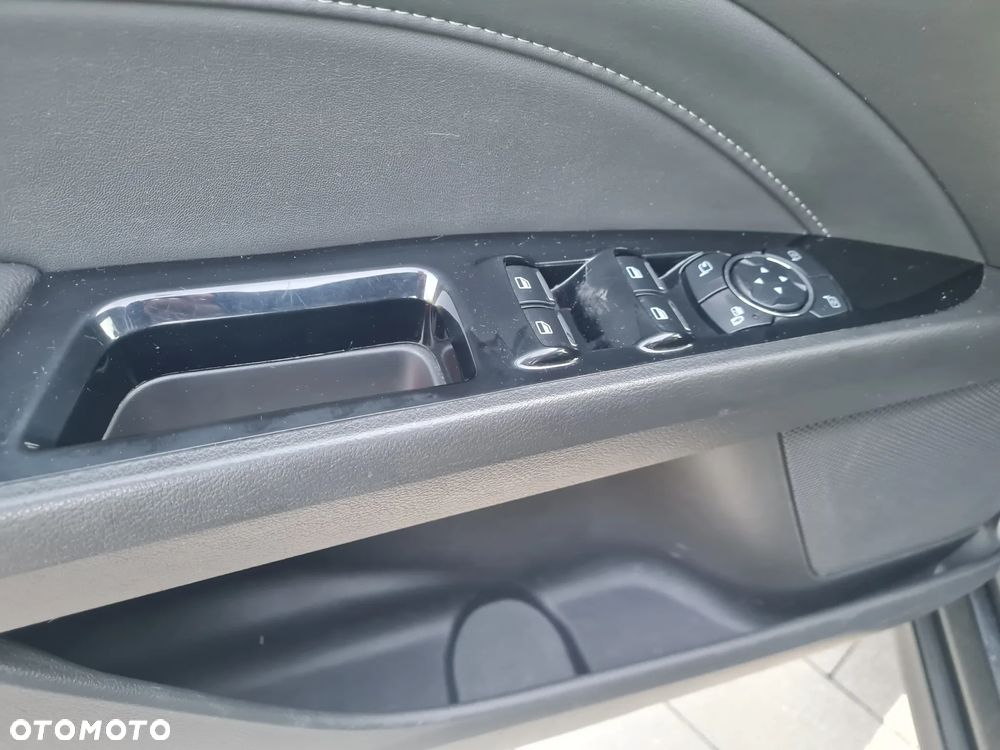 Ford Mondeo 2.0 TDCi Titanium - 24