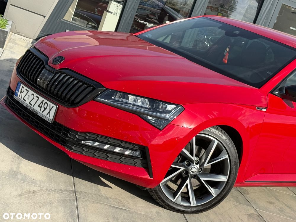 Skoda Superb 2.0 TDI 4x4 DSG Sportline - 9