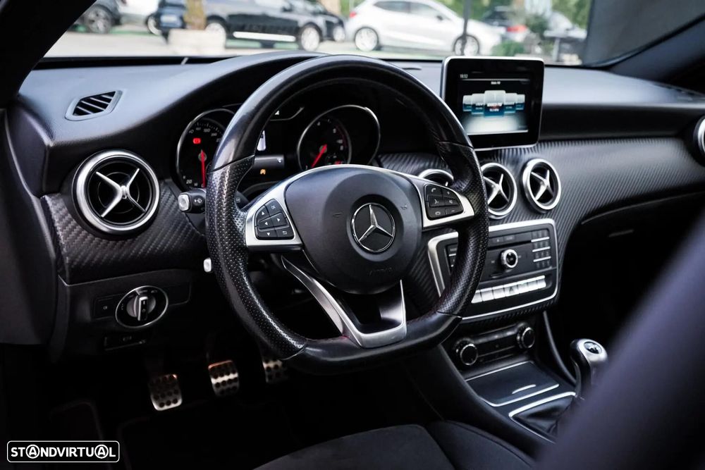Mercedes-Benz A 180 d AMG Line - 13