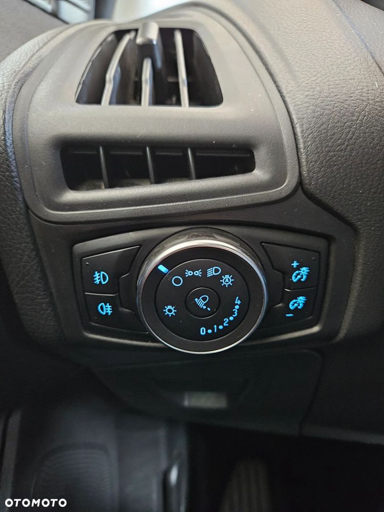 Ford Focus - 23