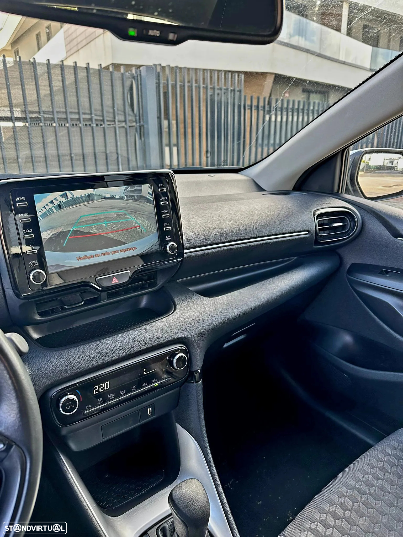 Toyota Yaris 1.5 HDF Comfort Plus - 7