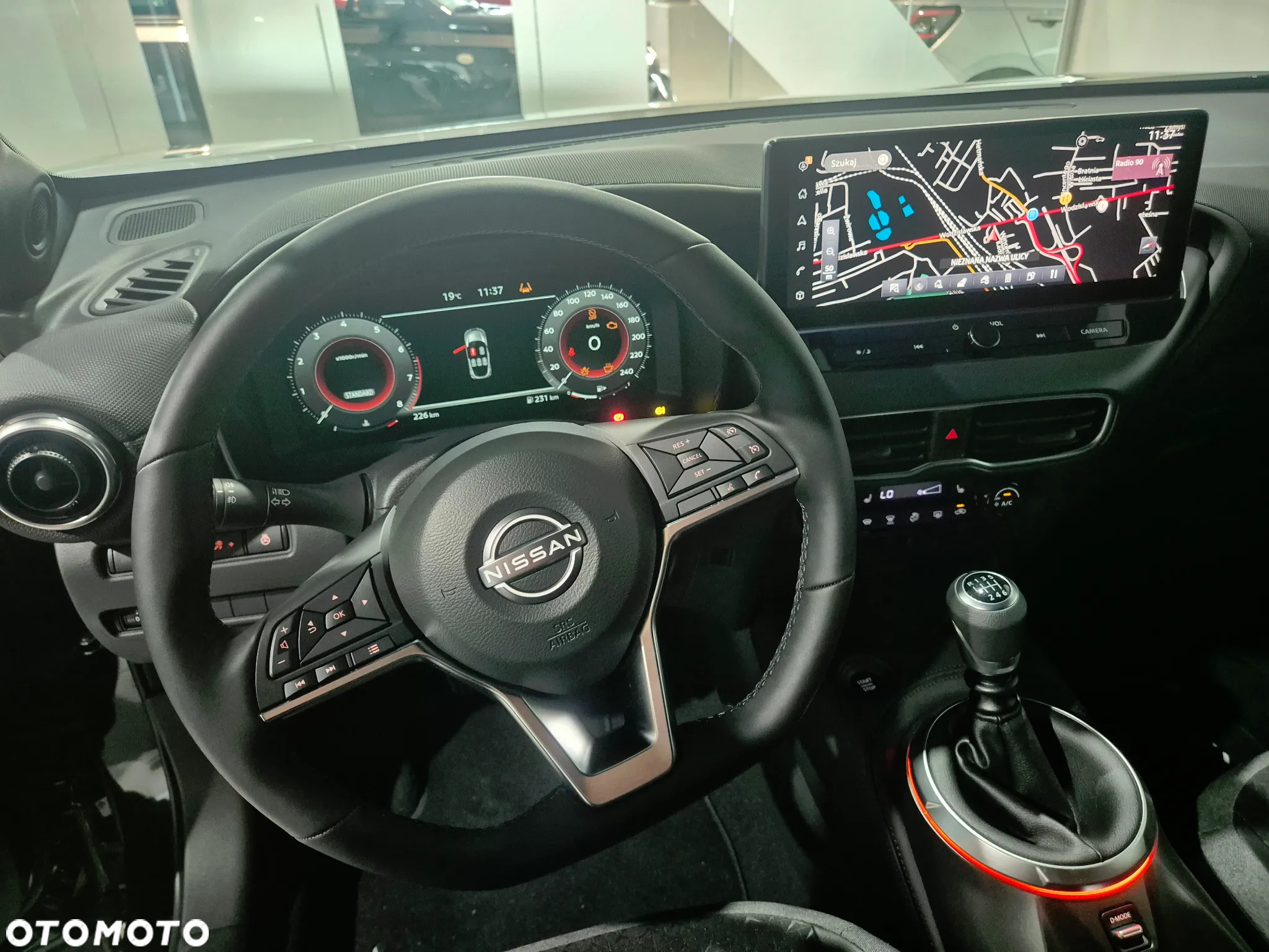 Nissan Juke 1.0 DIG-T N-Connecta - 11