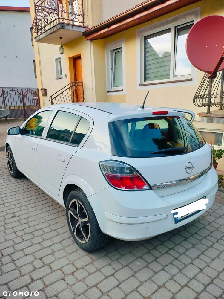 Opel Astra 1.7 CDTI - 18