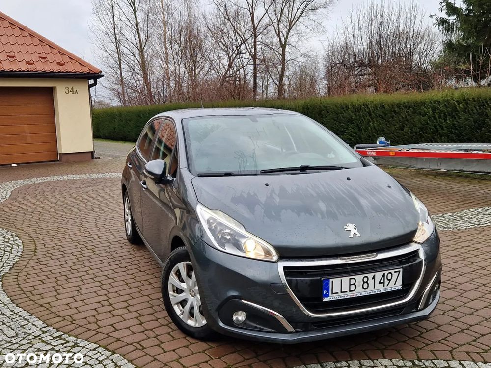 Peugeot 208 1.2 PureTech Allure - 12