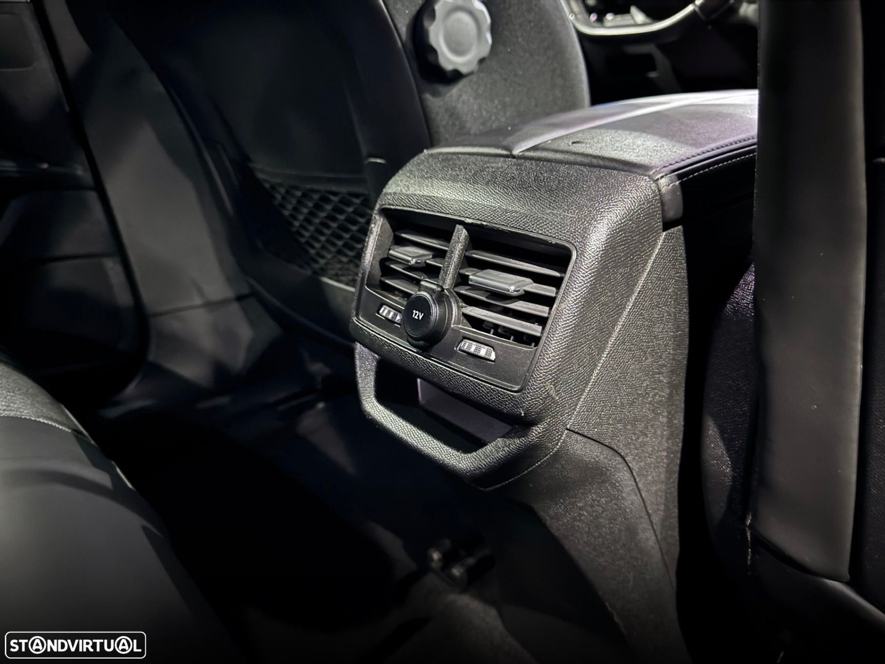 Peugeot 3008 1.5 BlueHDi Allure Pack EAT8 - 36