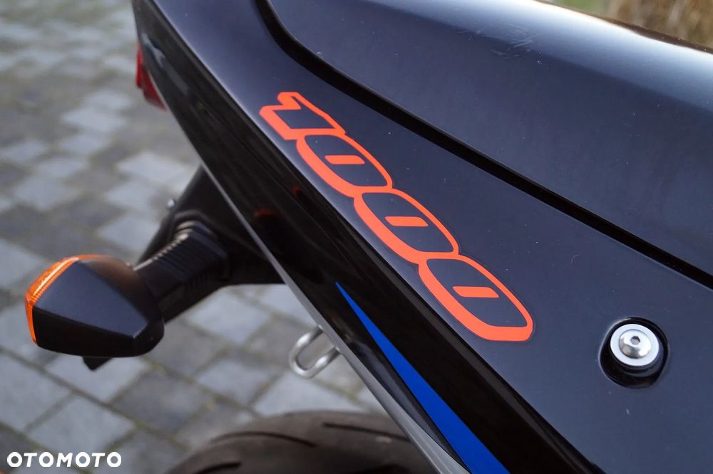 Suzuki GSX-R - 11