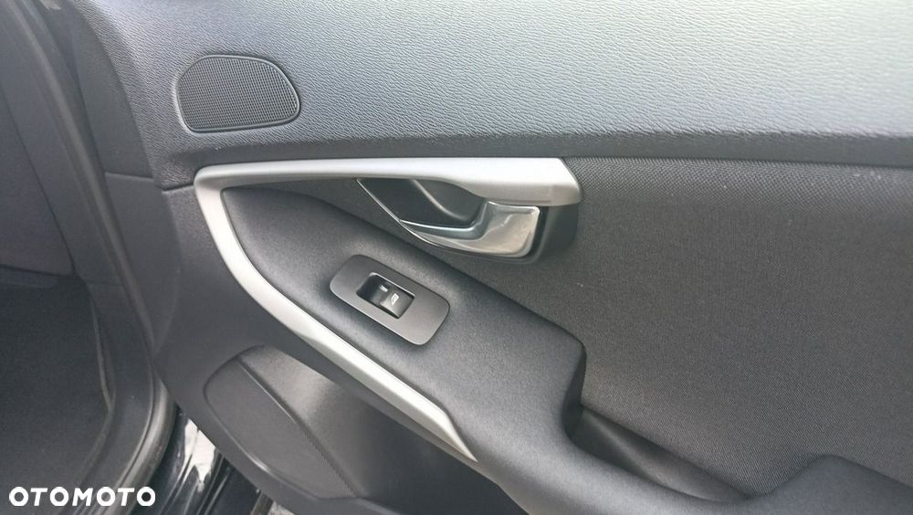Volvo V40 - 33