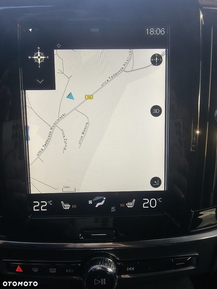 Volvo V90 D4 Momentum Pro - 35