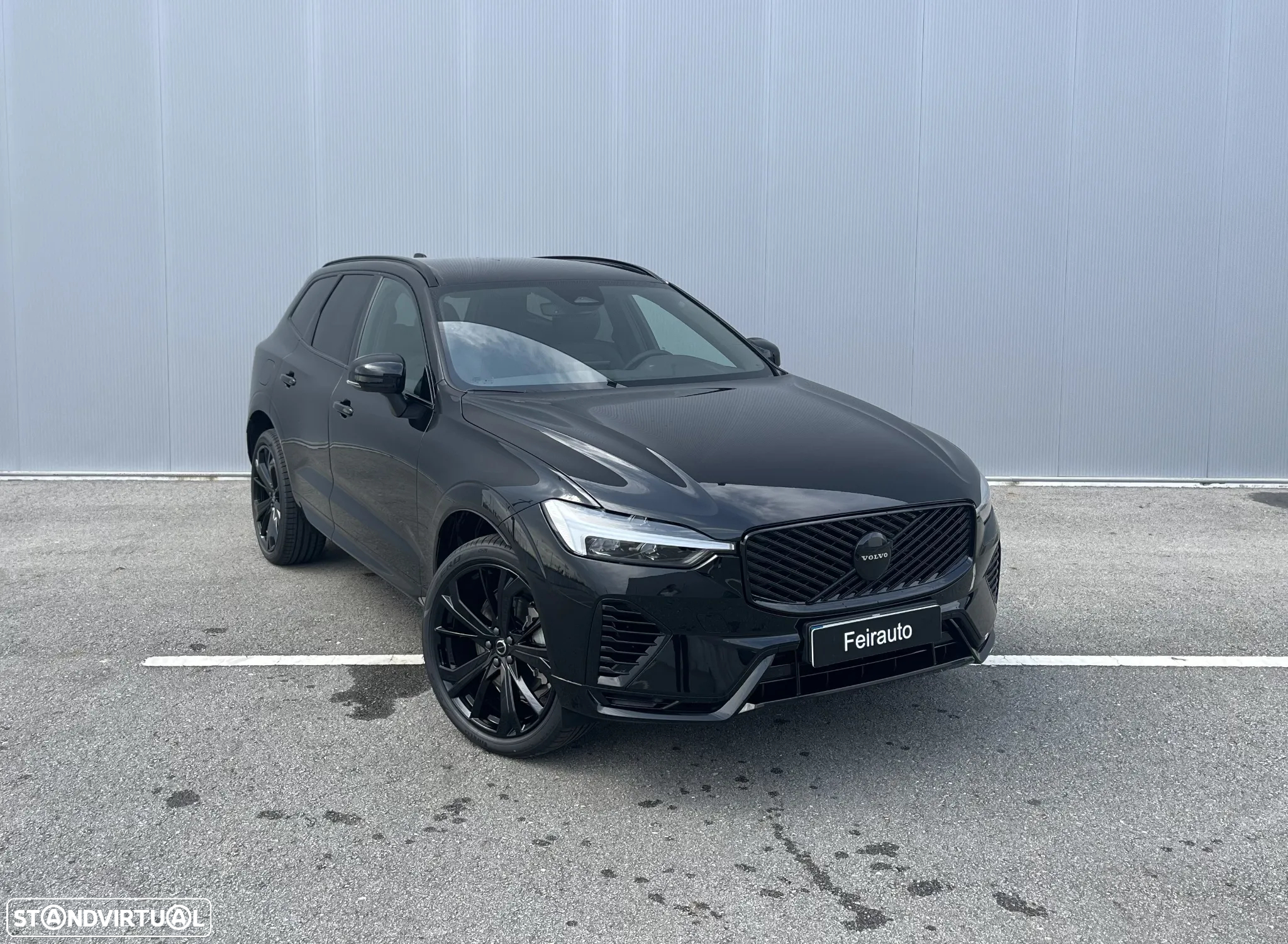 Volvo XC 60 2.0 T6 PHEV Plus Dark AWD - 4
