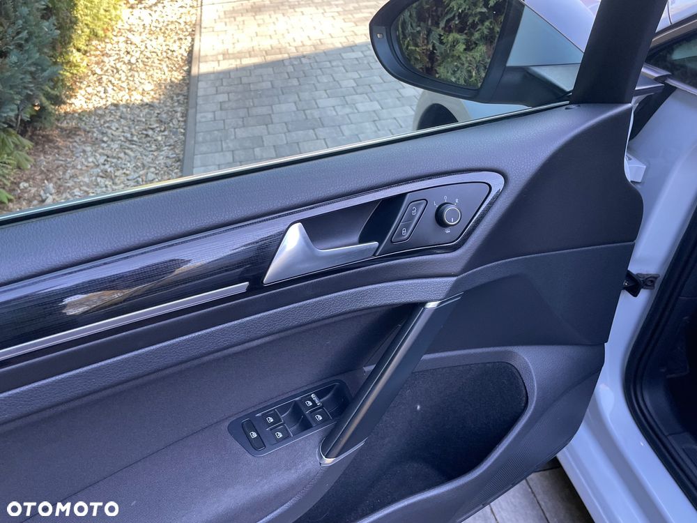 Volkswagen Golf 1.4 TSI BMT Highline DSG - 11