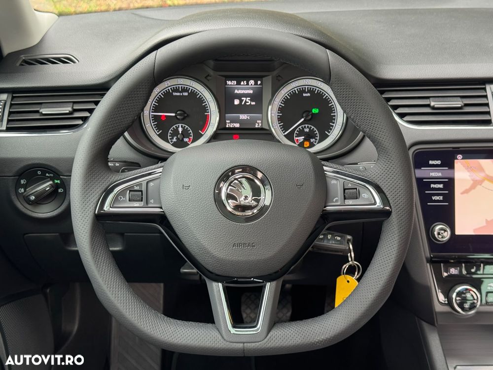 Skoda Octavia 1.6 TDI DSG Style - 18