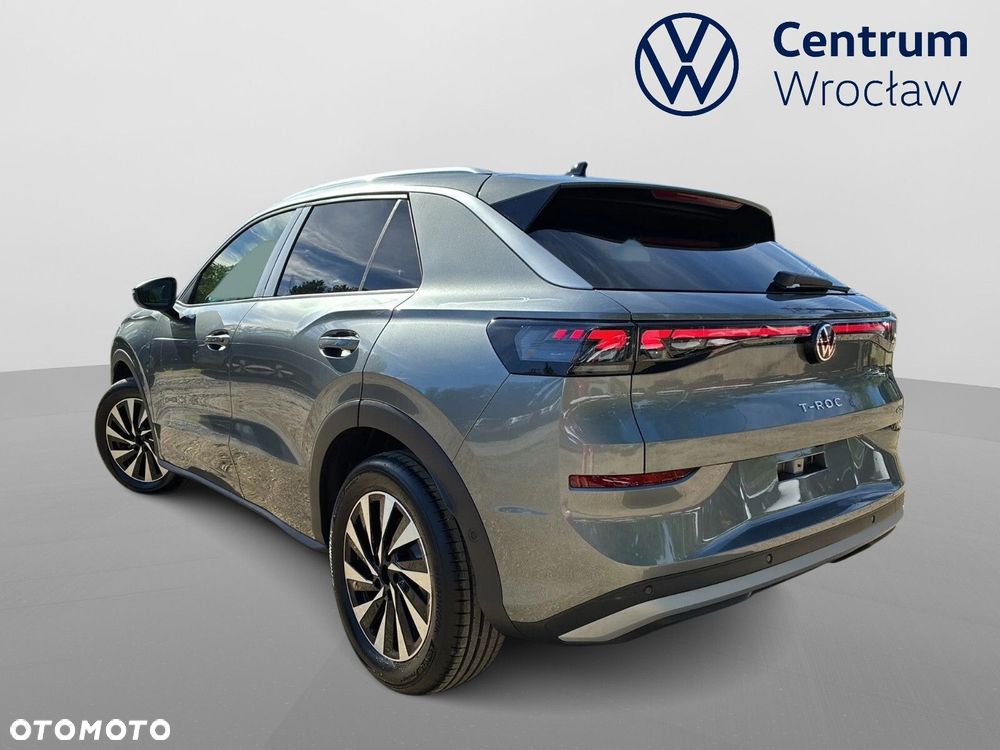 Volkswagen T-Roc - 10