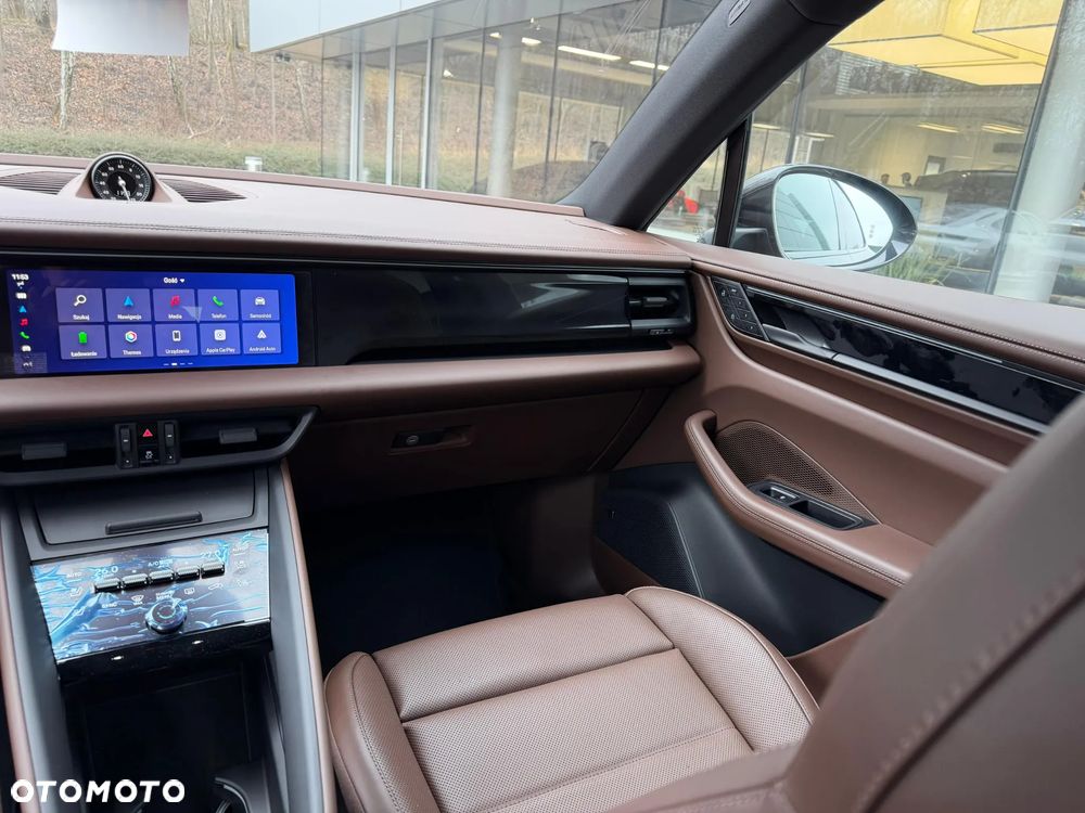 Porsche Macan - 18