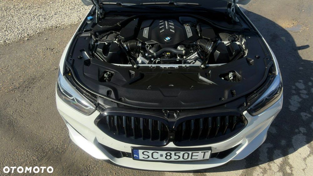 BMW Seria 8 - 37