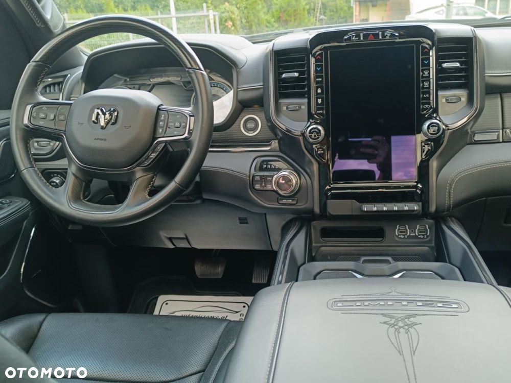 RAM 1500 - 9