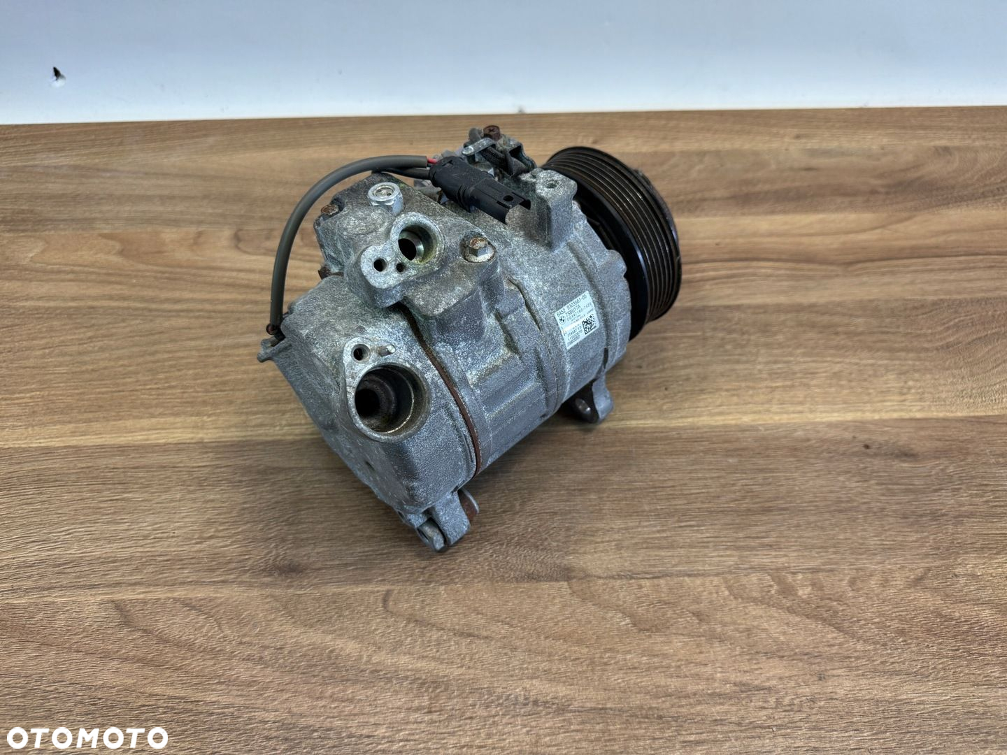 KOMPRESOR SPRĘŻARKA KLIMATYZACJI BMW X5 F15 9303561-05 - 4