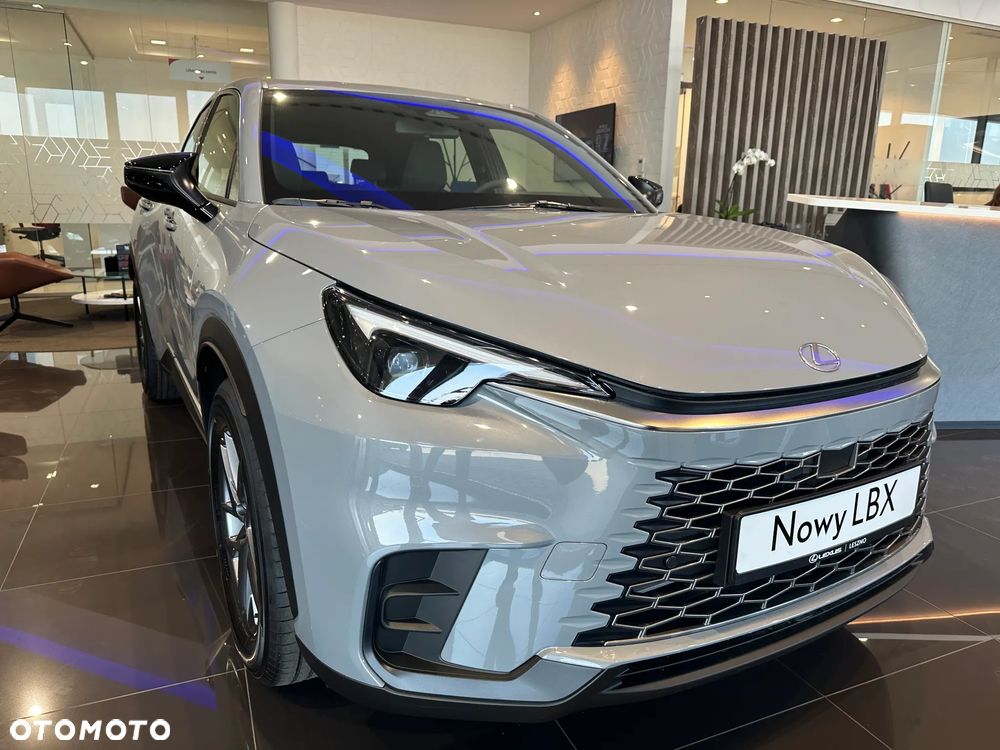 Lexus LBX 1.5 Hybrid - 5