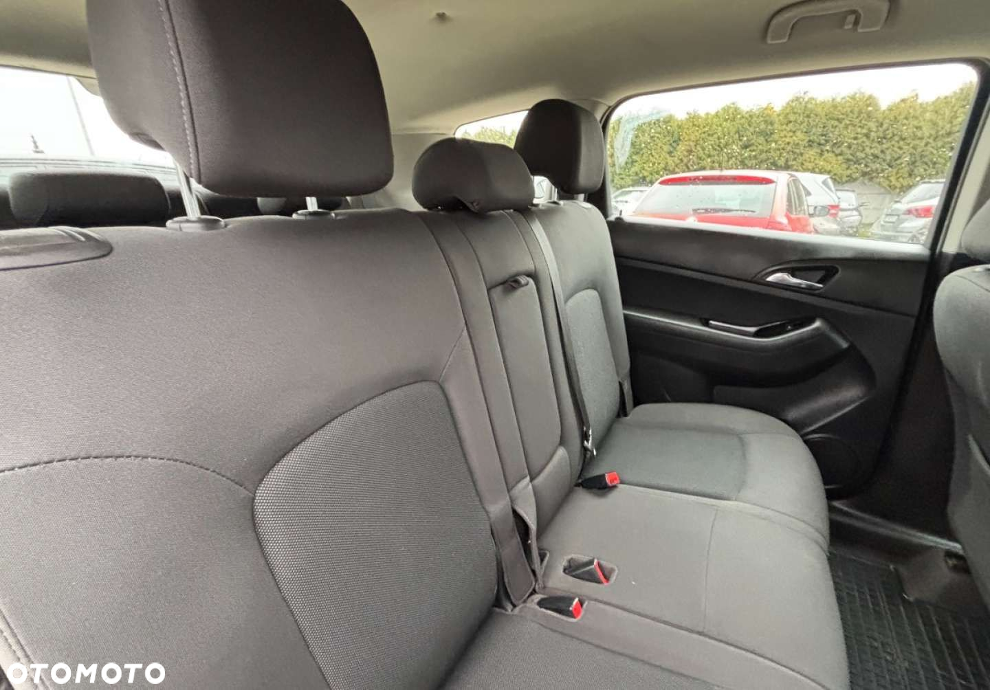 Chevrolet Orlando - 10
