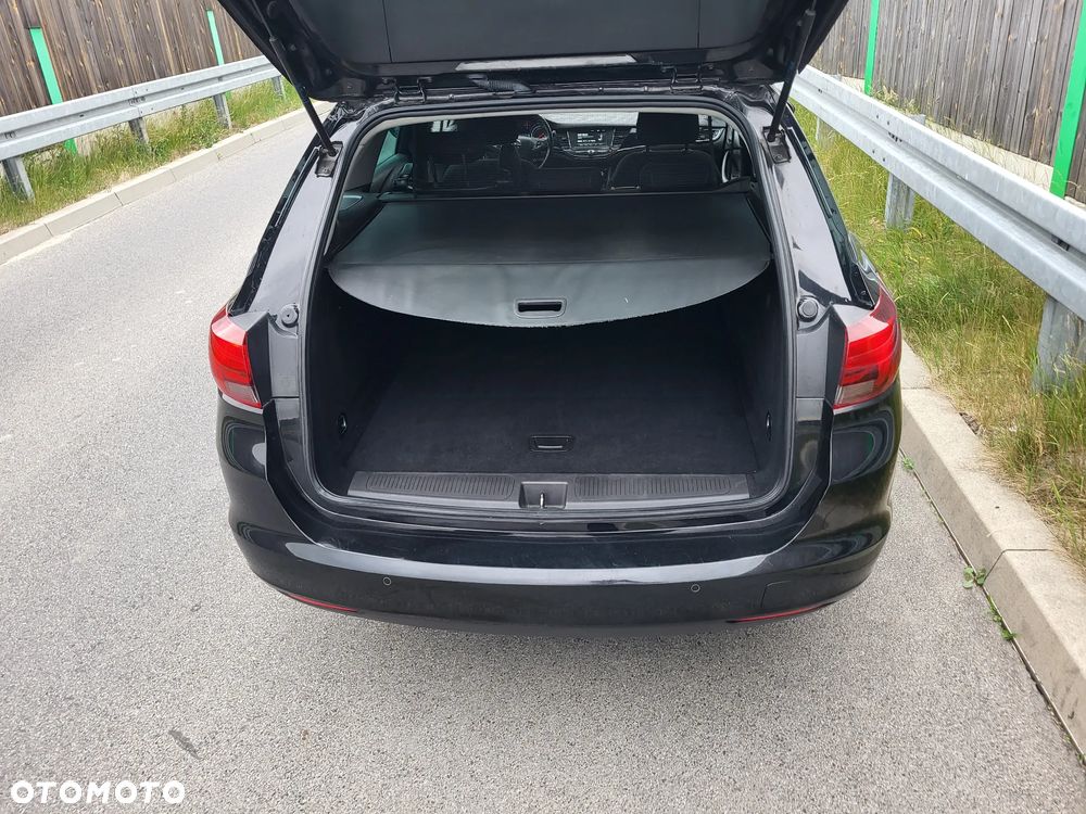 Opel Astra 1.6 CDTI Sport - 18