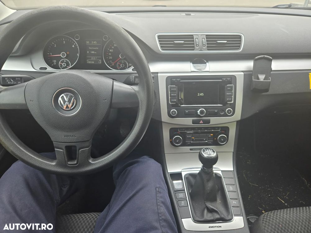 VOLKSWAGEN Passat 2011 — imagine 13