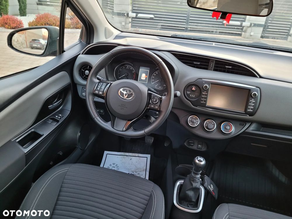 Toyota Yaris 1.5 Premium - 18