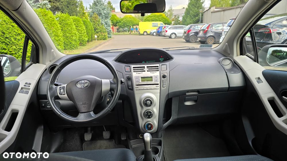 Toyota Yaris 1.3 Luna A/C - 7