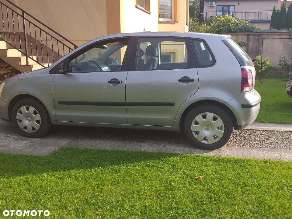 Volkswagen Polo - 2