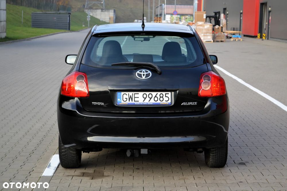 Toyota Auris 1.4 D-4D Luna - 27