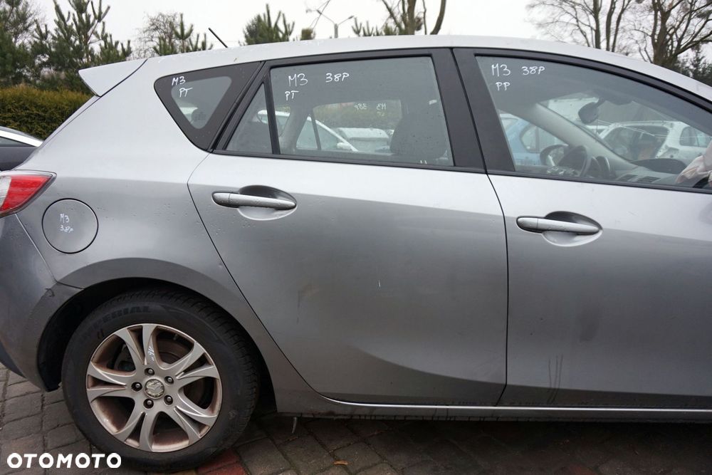 DRZWI TYLNE PRAWE 3 II BL 5D HB 38P  SREBRNY MAZDA 2009-2013 - 1