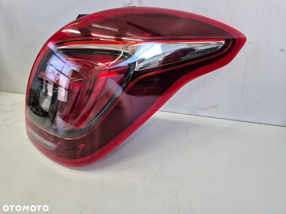 OPEL MOKKA X 15- PRAWA TYLNA LAMPA LED EUROPA ORYGINAŁ 42619628 - 2