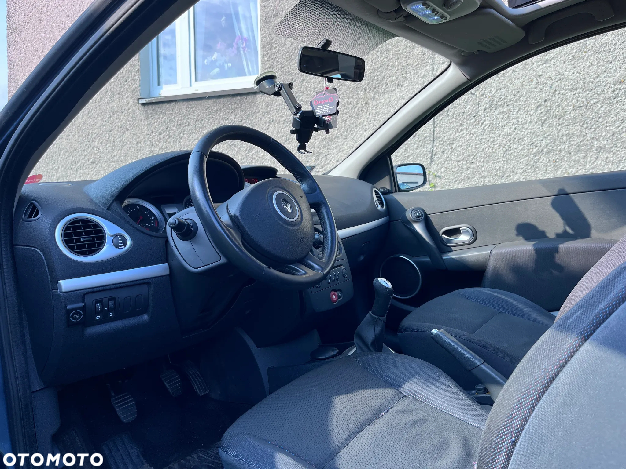 Renault Clio 1.2 16V 75 Dynamique - 8