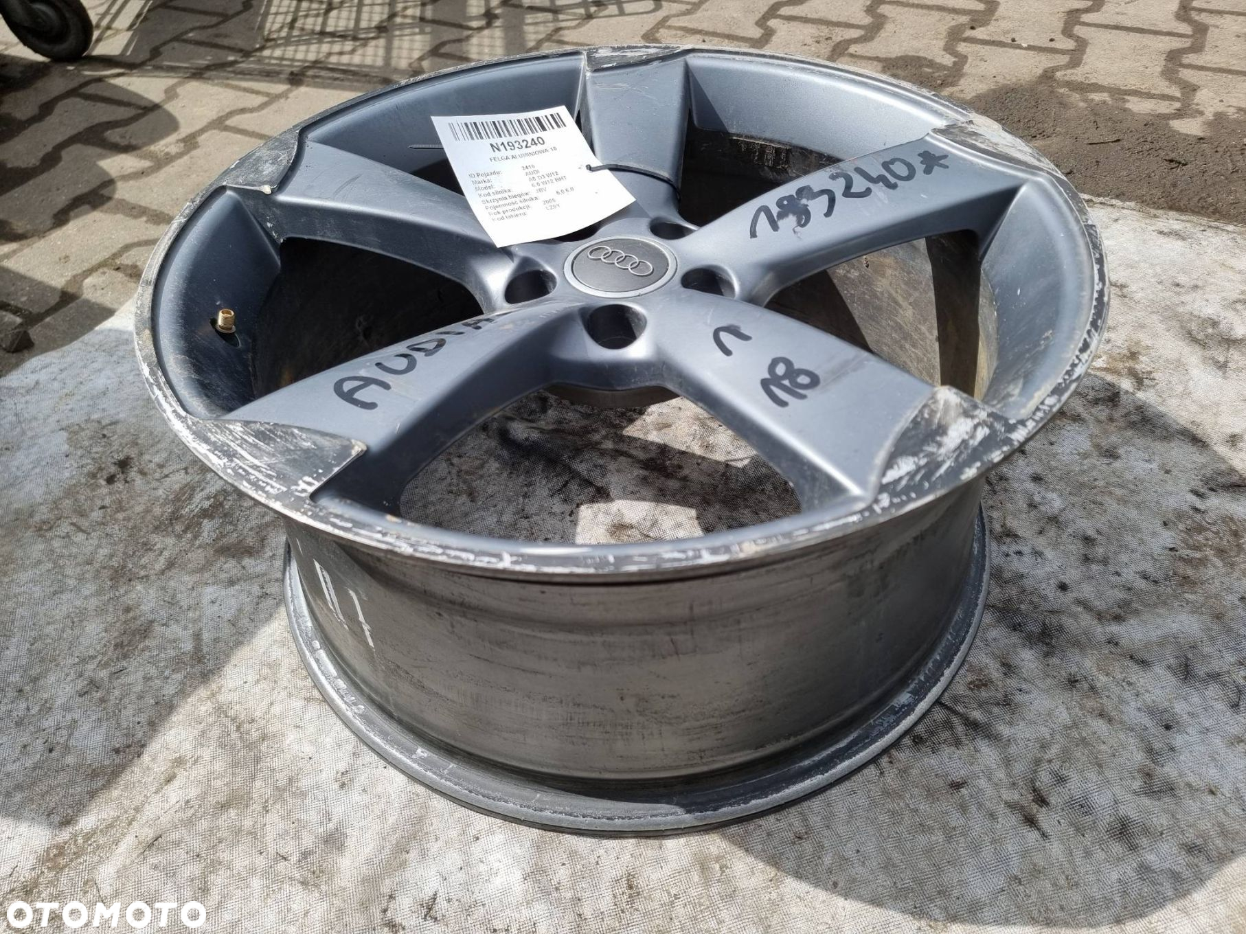 FELGA ALUMINIOWA 18 AUDI A8 D3 W12 19X8,5J - 2