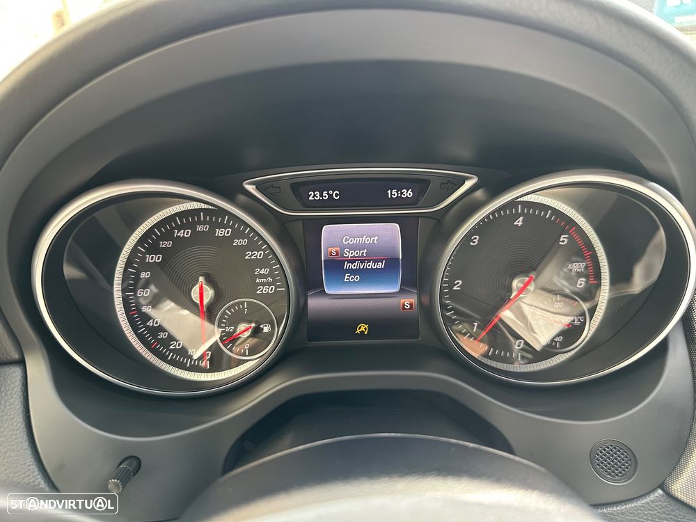 Mercedes-Benz CLA 180 d AMG Line - 12