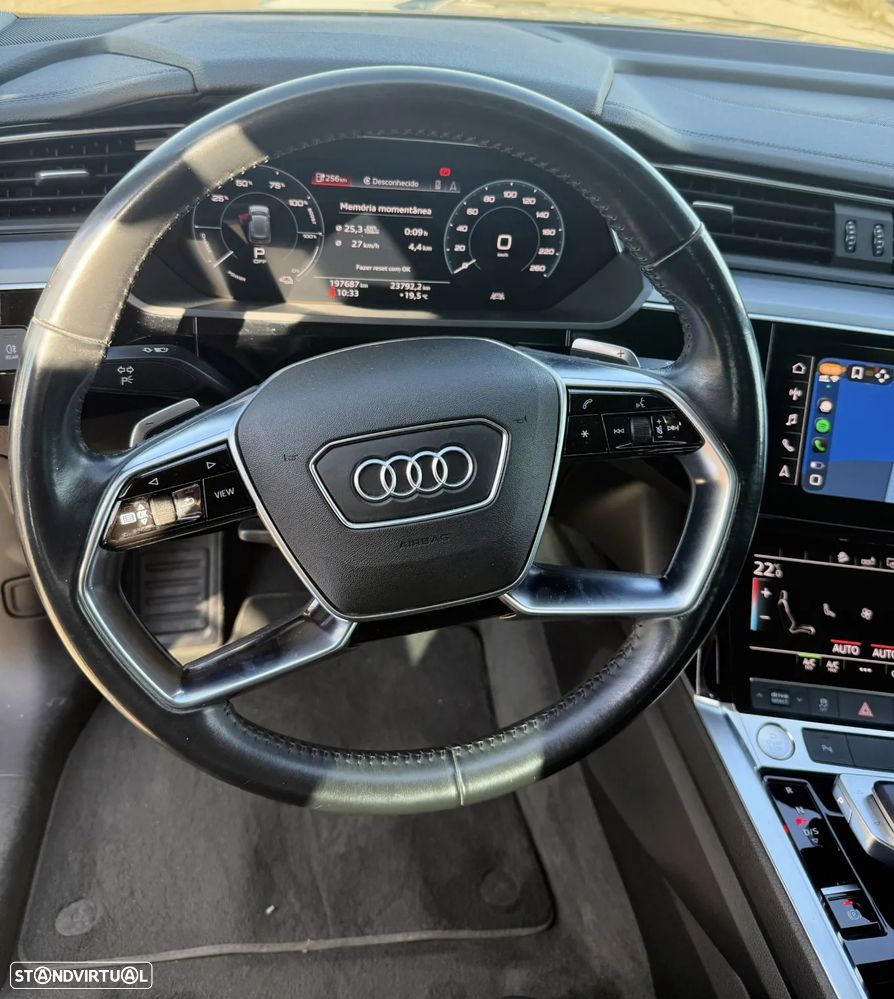 Audi e-tron 55 quattro - 15