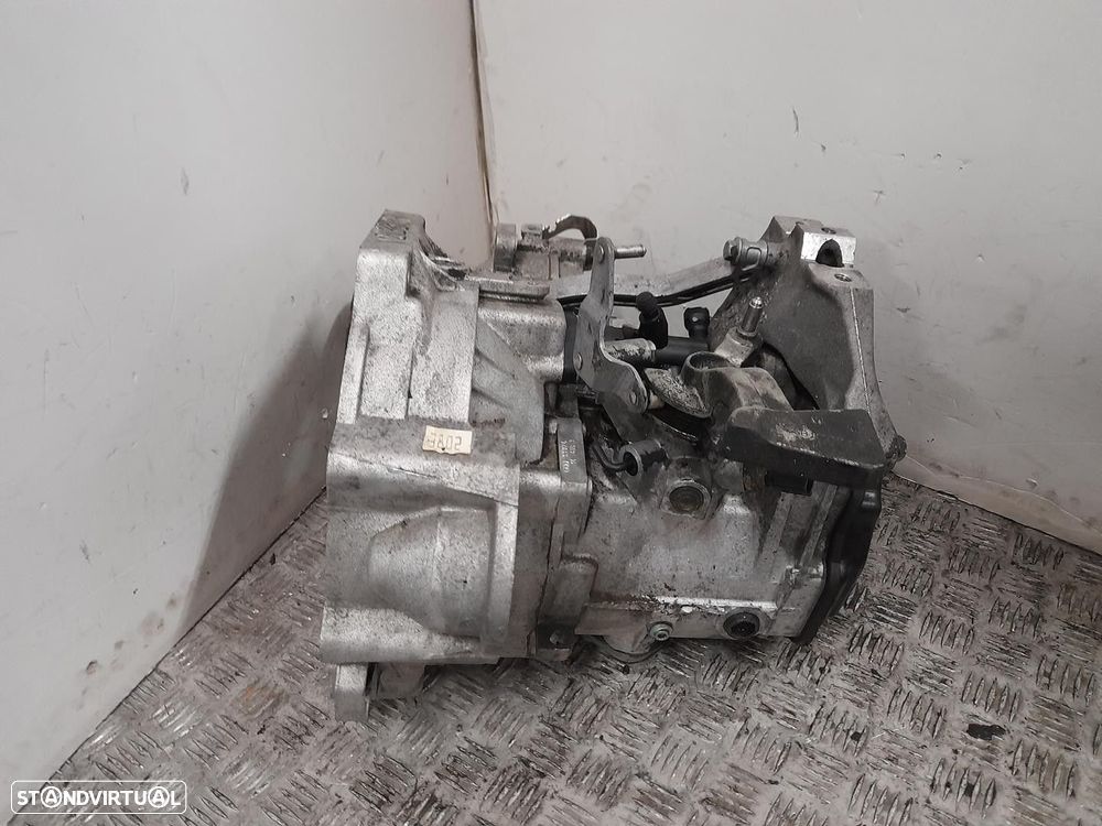 CAIXA VELOCIDADES VOLKSWAGEN GOLF V 2004 -GQQ - 13